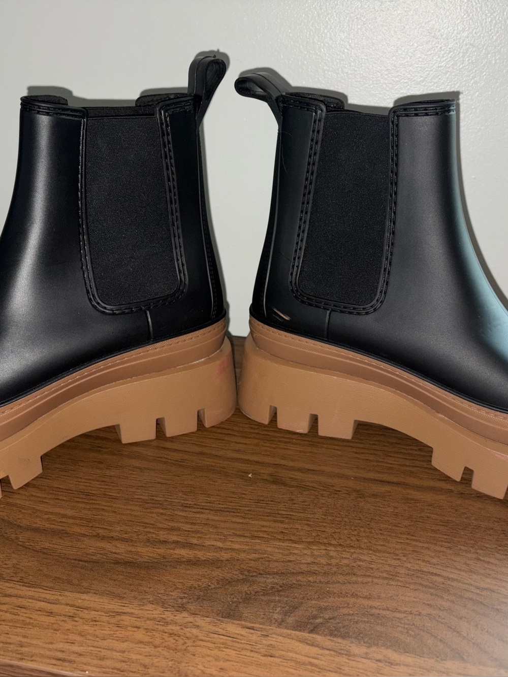 JEFFREY CAMPBELL Rain-Storm Platform Chelsea Boot - Picture 4 of 9